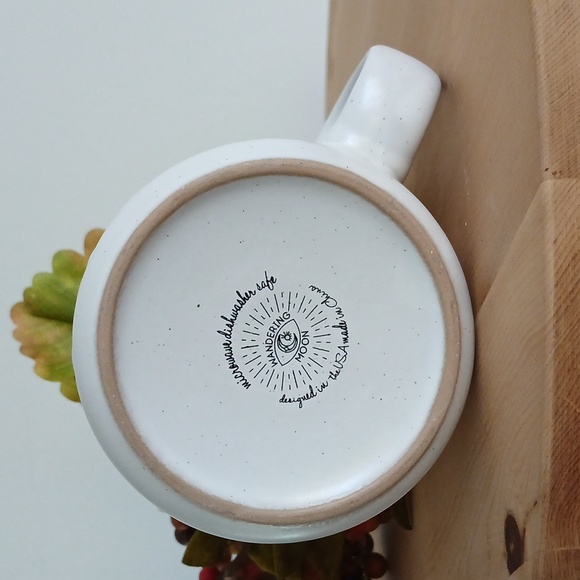 BEE HUMBLE AND KIND Embossed Bears Bees Mug 16 oz - Picture 7 of 8